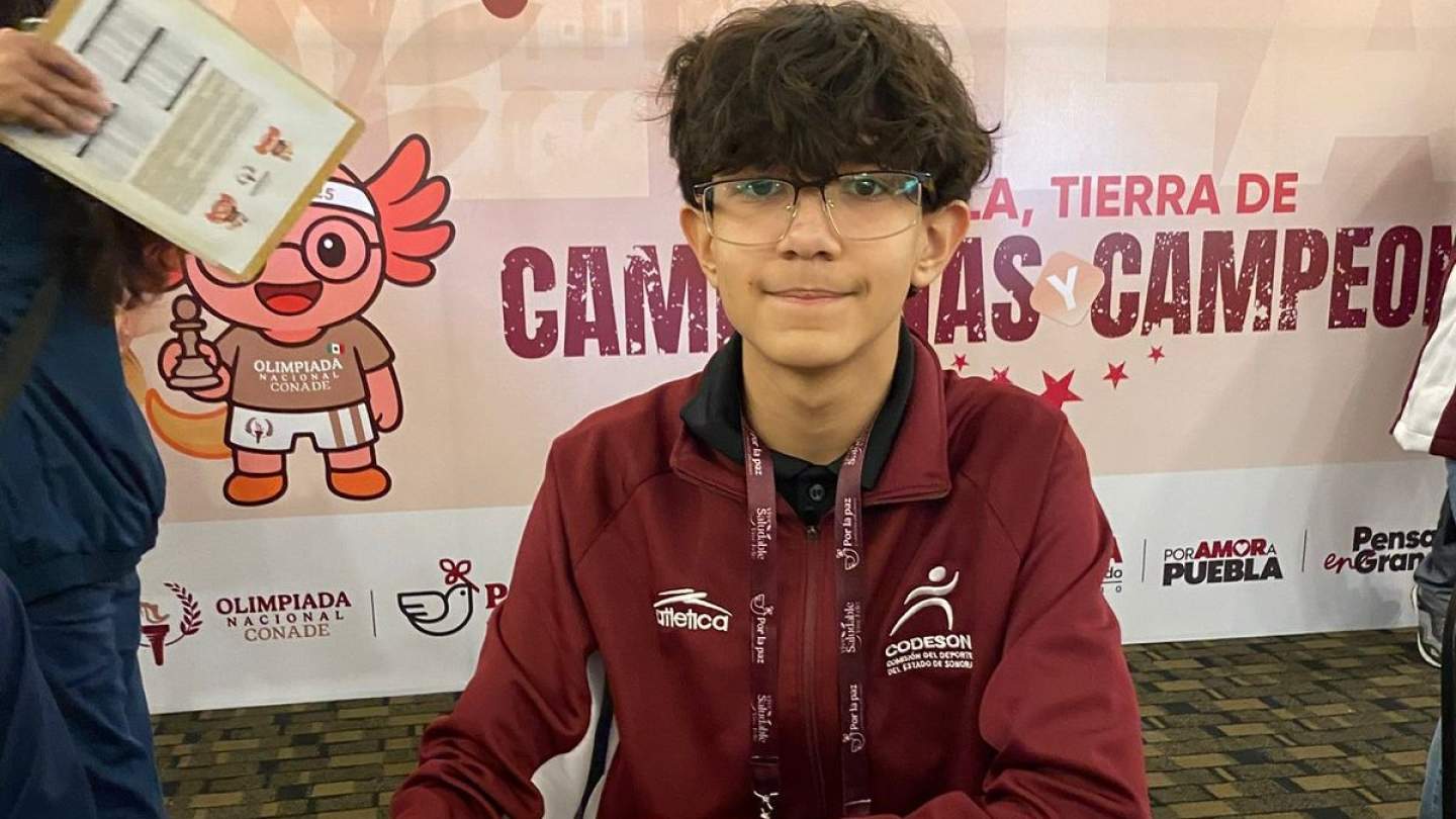 JOVEN SONORENSE SE CONVIERTE EN EL CAMPEÓN DE MENOR EDAD DE UN ESTATAL ABIERTO DE AJEDREZ 